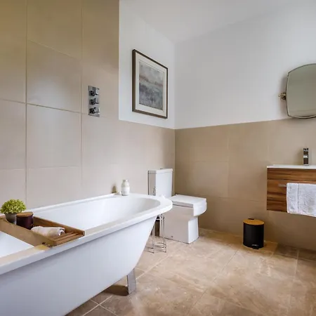 Gate House Dom wakacyjny *